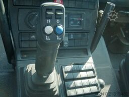 Unimog U 218 Vario Pilot Zapfwelle vorne AHK