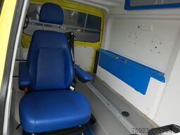 VW TRANSPORTER AMBULANCE MEDIC TRUCK