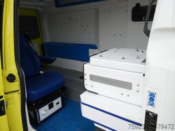 VW TRANSPORTER AMBULANCE MEDIC TRUCK
