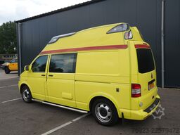 VW TRANSPORTER AMBULANCE MEDIC TRUCK