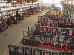 Linde H30D-02 // Triplex // Hubhöhe 4,65m //