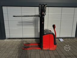 Linde L14i mit Initialhub
