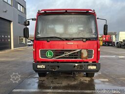 Volvo FL 220 (MANUAL GEARBOX / BOITE MANUELLE)