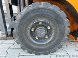 Still R50-15