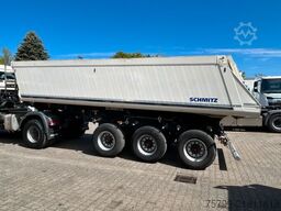 SCHMITZ CARGOBULL Kippauflieger mit 3 Achsen