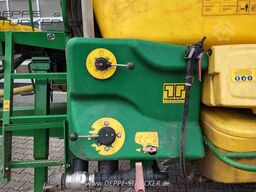 John Deere 732