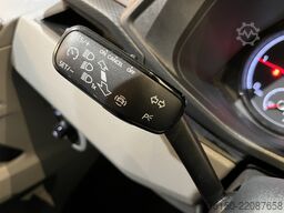 VW Transporter 2.0 TDI L1H1 150 PK Automaat / Airc...