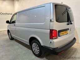VW Transporter 2.0 TDI L1H1 150 PK Automaat / Airc...