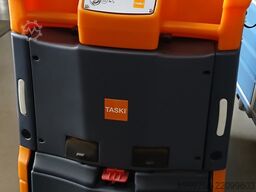 TASKI Swingobot 2000