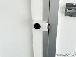 Blyss F1326HD | SEITENTÜR 262X135X150CM 1300KG KOFFERANHÄNGER