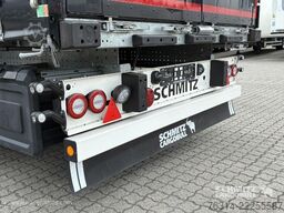 Schmitz Cargobull Curtainsider Standard Getränke
