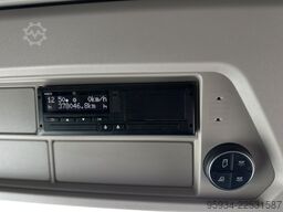 Iveco S-WAY 570