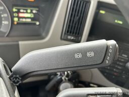 Volvo FM 330 Globetrotter / 742 dkm / VEB+ / Spoilers...