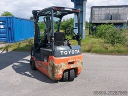 Toyota 8FBET20 // Duplex // 3. Ventil // Elektro