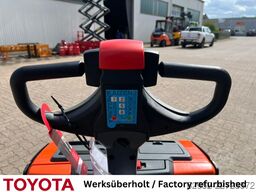 Toyota LWE 200 / nur 90 Std.!