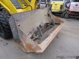 Liebherr L506 mit Palettengabel + Schaufel