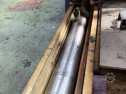 JUARISTI R 4000