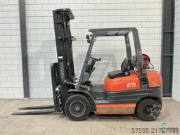 Toyota 42 6FGF25