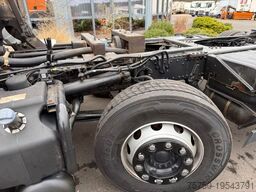 MAN TGS 32.360 8x2 Fahrgestell- 4 Achser