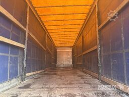 Schmitz Cargobull Semitrailer Curtainsider Mega