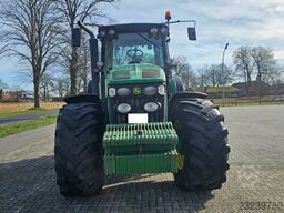 John Deere 7830