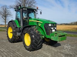 John Deere 7830