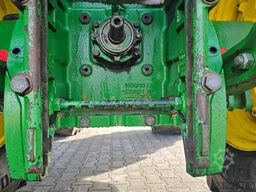 John Deere 7830