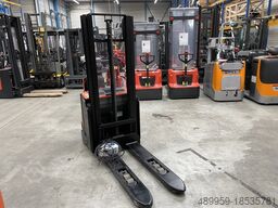 BT Hochhubwagen SWE120L