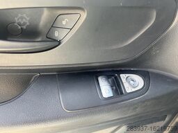 Mercedes-Benz VITO 111