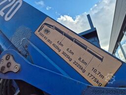 Mercedes-Benz Actros 3241 8X4 Containersysteem/ 20T HMF crane...