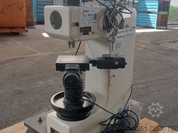 Instron Wolpert V-Testor 4562
