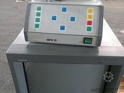 Instron Wolpert V-Testor 4562