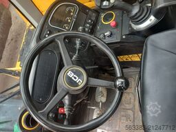 JCB 525.60