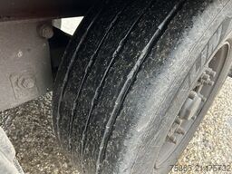 Krone Dry Liner / Box / Loadlift 2000 kg / APK TUV 04-26