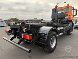 IVECO Trakker 330 EEV Winterdienst Abroll