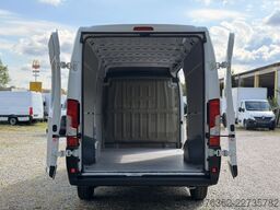 Peugeot Boxer Kasten 435 L4H2  180 AUT/NAvi/PDC