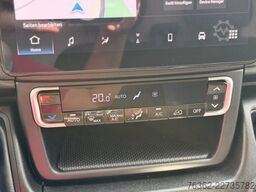 Peugeot Boxer Kasten 435 L4H2  180 AUT/NAvi/PDC