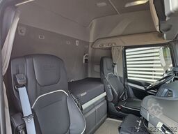 DAF XF 530 8x2 / HMF 9520 K8 / NIEUW!