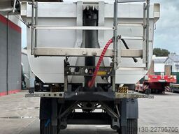 SCHMITZ CARGOBULL SKI 24 SL7.2 Stahlmulde/Rollplane/Liftachse 1+3