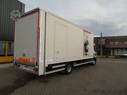 Renault D 220 + special lift + 165km!