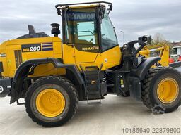 Komatsu WA200-8E0