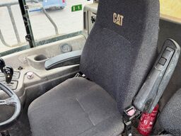 Caterpillar 725