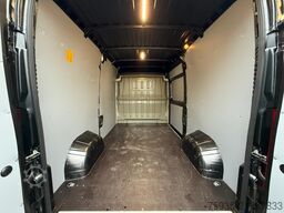 Peugeot Boxer 2.2HDi 140PK Automaat L2H2 Camera Navi Fu...