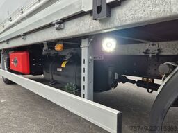 Fuso Canter 7C18 Aut., Bordwand Pritsche Plane 6Tkm!