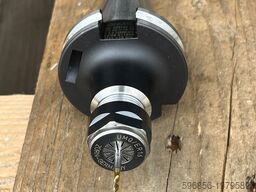 HOLEX SK40-1/10-100 z tulejką ER16 