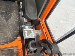  PLATEAU-WECHSELPRITSCHE MIT LOGLIFT 140S INKL. ROTATOR UND GREIFER