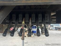  PLATEAU-WECHSELPRITSCHE MIT LOGLIFT 140S INKL. ROTATOR UND GREIFER