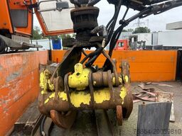 PLATEAU-WECHSELPRITSCHE MIT LOGLIFT 140S INKL. ROTATOR UND GREIFER