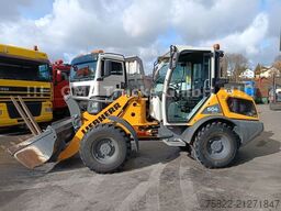 LIEBHERR 504C / SW / Gabel + Schaufel / Wenig Stunden