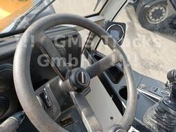 LIEBHERR 504C / SW / Gabel + Schaufel / Wenig Stunden